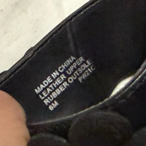 Michael Kors Black Flower Sandals Slides- Size 6 - Picture 3 of 4